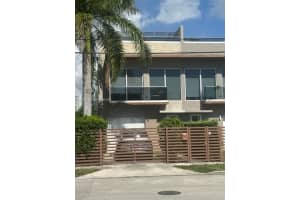 3089 Sw 21st St 3089, Miami