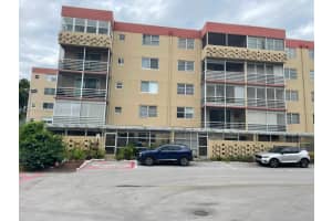 404 Nw 68th Ave 407, Plantation