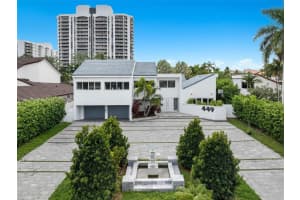 449 Holiday Dr, Hallandale Beach