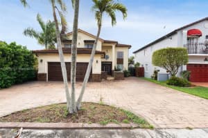 7974 Nw 186th Ter, Hialeah