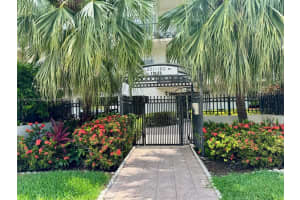 201 180th Dr 114, Sunny Isles Beach