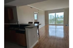 18800 Ne 29th Ave 913, Aventura