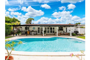 7877 W 16th Ave, Hialeah 7877 W 16th Ave, Hialeah