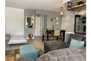 1425 Arthur St 115b, Hollywood