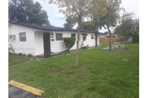 601 Nw 4th Ct 2, Hallandale Beach