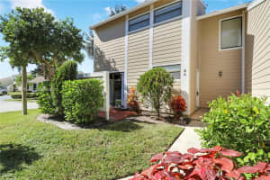 301 Lakewood Drive 8a, Jupiter