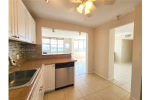 2025 Ne 164th St 503, North Miami Beach