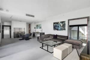 2201 Collins Ave 431, Miami Beach