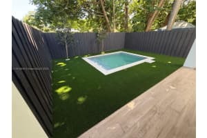 3616 Thomas Ave, Miami