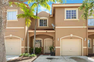 21441 Sw 85th Path, Cutler Bay