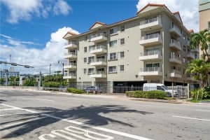 2600 Collins Ave 308, Miami Beach