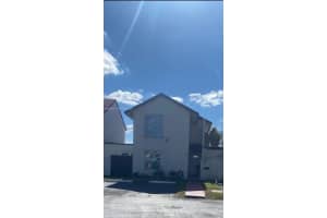 10454 Nw 5th Ter 4-30, Miami