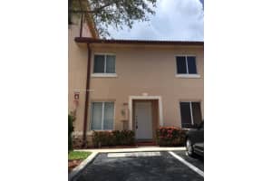 165 Riviera Cir 58-9, Weston