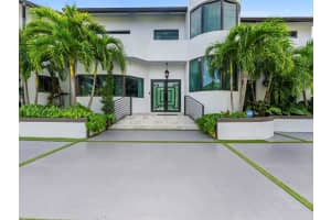 6180 Pine Tree Dr, Miami Beach 6180 Pine Tree Dr, Miami Beach