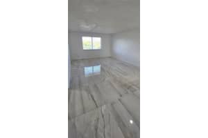 10900 Sw 196th St 404, Cutler Bay