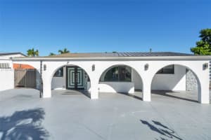 1861 Sw 19th St, Miami