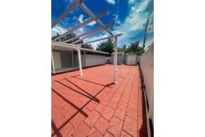 6120 Hayes St B, Hollywood