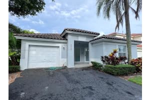 5593 Nw 102nd Pl, Doral