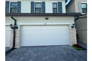 2162 Appleton Cir N, Oakland Park