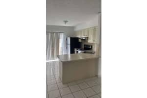 5480 W 21st Ct 201, Hialeah