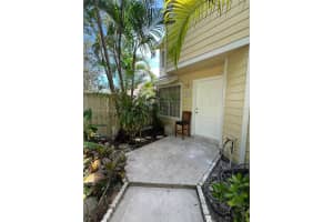 2174 Champions Way 0, North Lauderdale