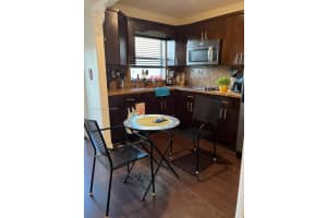 9360 Sunrise Lakes Blvd 302, Sunrise