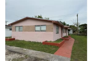 6235 Dawson St 2, Hollywood