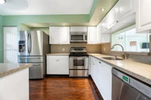 1100 Sw 130th Ave 304h, Pembroke Pines