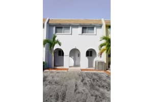 6822 W 2nd Ln, Hialeah