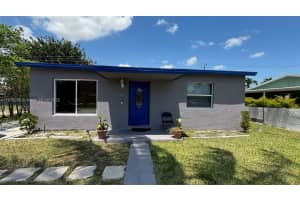 2731 Nw 1st Ct, Pompano Beach
