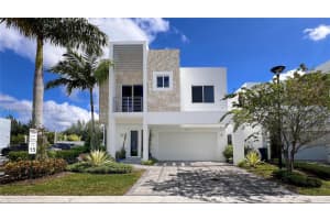 6761 Nw 103rd Ave 6761, Doral 6761 Nw 103rd Ave 6761, Doral