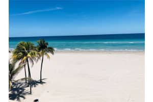 1801 S Surf Rd 4, Hollywood