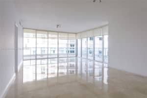 2127 Brickell Ave 2504, Miami