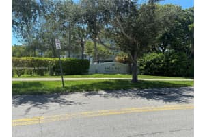 8240 Sw 210th St 201, Cutler Bay