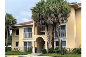 9905 Westwood Dr 32-3, Tamarac