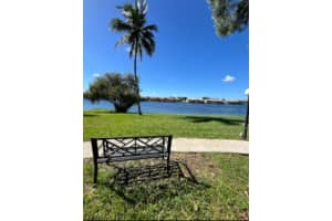 830 Ne 199th St 102a, Miami