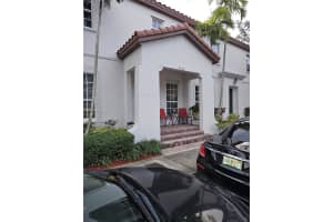 9572 Sw 169th Pl, Miami