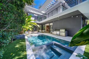 3670 Avocado Ave, Miami