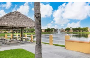 1663 Se 29th St 202, Homestead