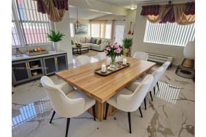 7601 Nw 13th St, Pembroke Pines