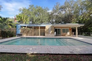 8030 Sw 96th St, Miami