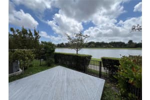 5946 Mustang Mnr, Davie