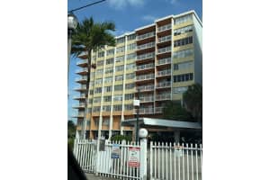 2025 Ne 164th St 605, North Miami Beach