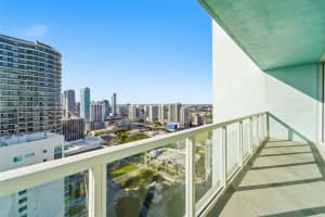 1900 N Bayshore Dr 4109, Miami