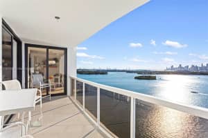 9 Island Ave 2006, Miami Beach