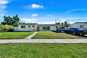 10100 Nicaragua Dr, Cutler Bay