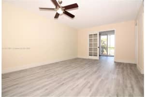 1251 Ne 108th St 312, North Miami