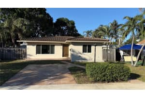 212 Sw 13th St #1 Front, Dania Beach