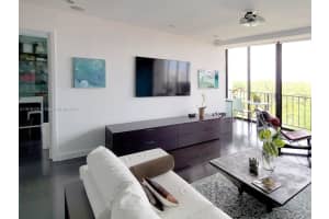 77 Crandon Blvd 10a, Key Biscayne 77 Crandon Blvd 10a, Key Biscayne