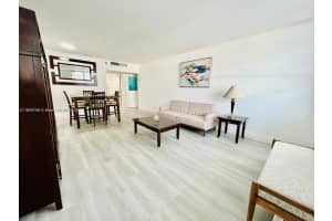 100 Lincoln Rd 535, Miami Beach